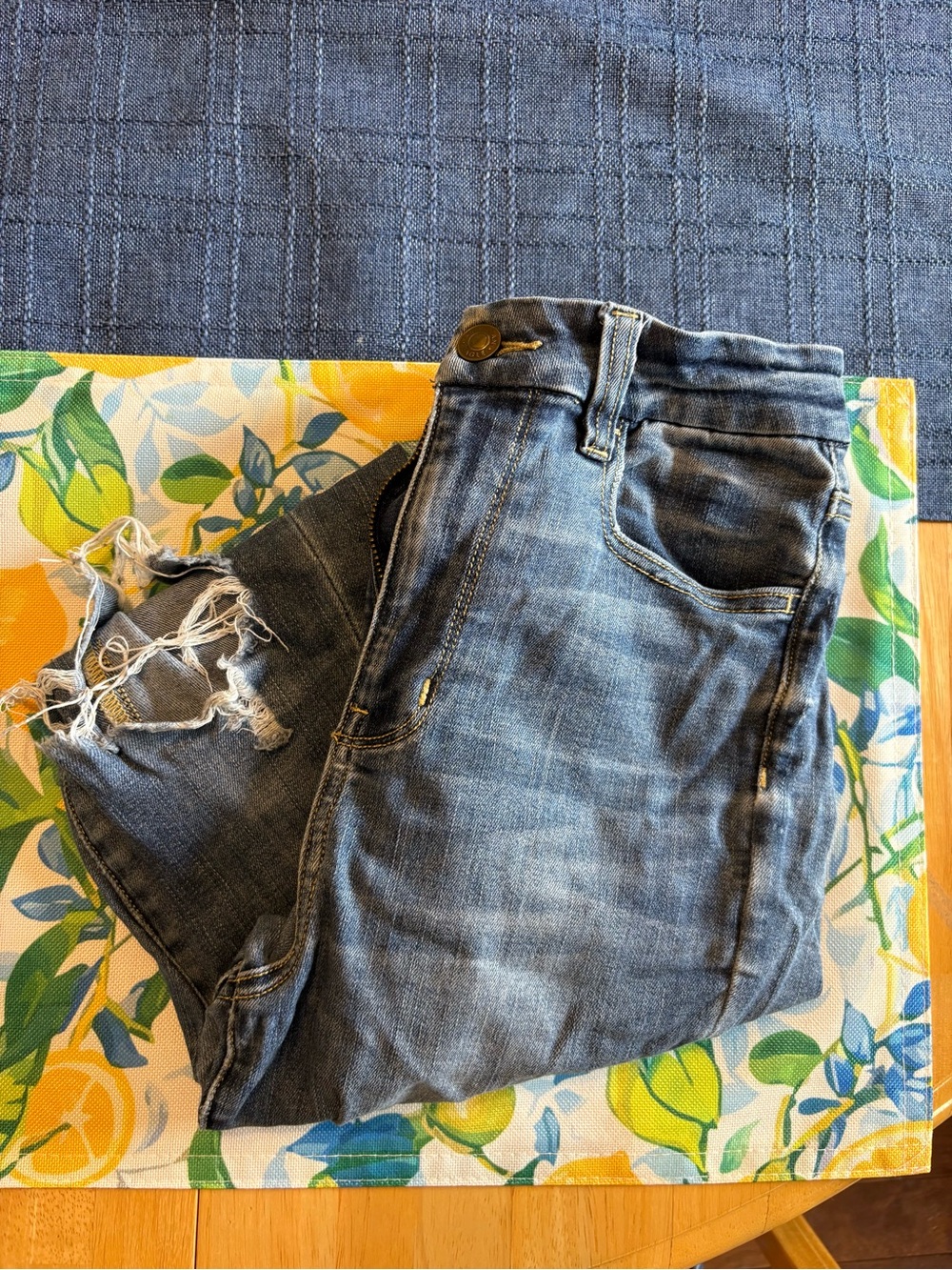 American Eagle Outfitters Washed Blue Ripped Jeans